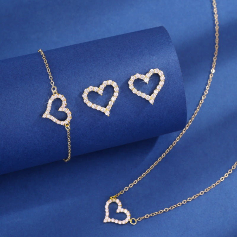 Hollow Heart Ear Three-piece Suit Fashion Necklaces