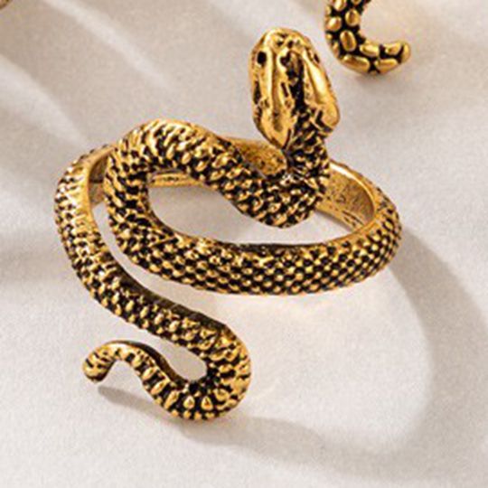 Metal Snake Exaggerated Personalized Finger Creative Rings