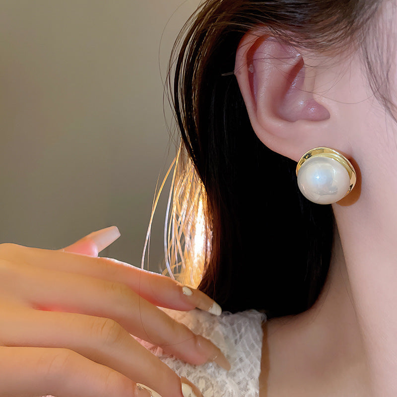 Women's Vintage Pearl Light Luxury Fashion High Sense Earrings