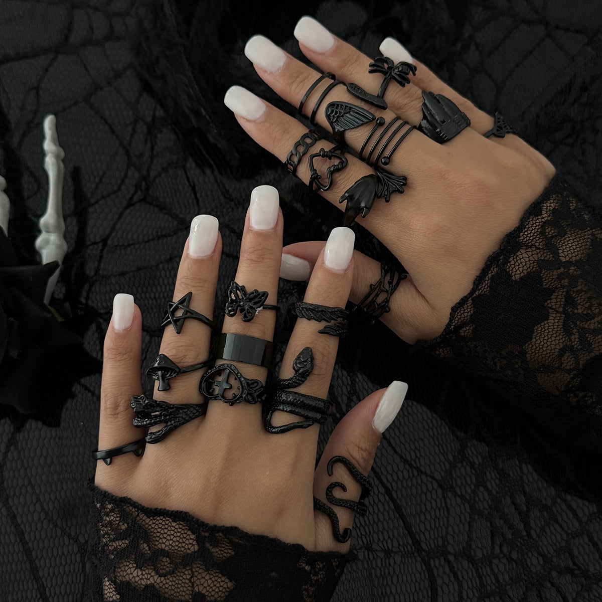 Sweet Cool Dark Ghost Snake Suit Niche Halloween Ring