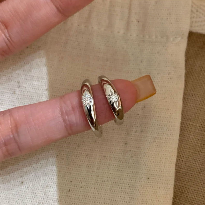 Eight Awn Star Pole Simple Design Ring