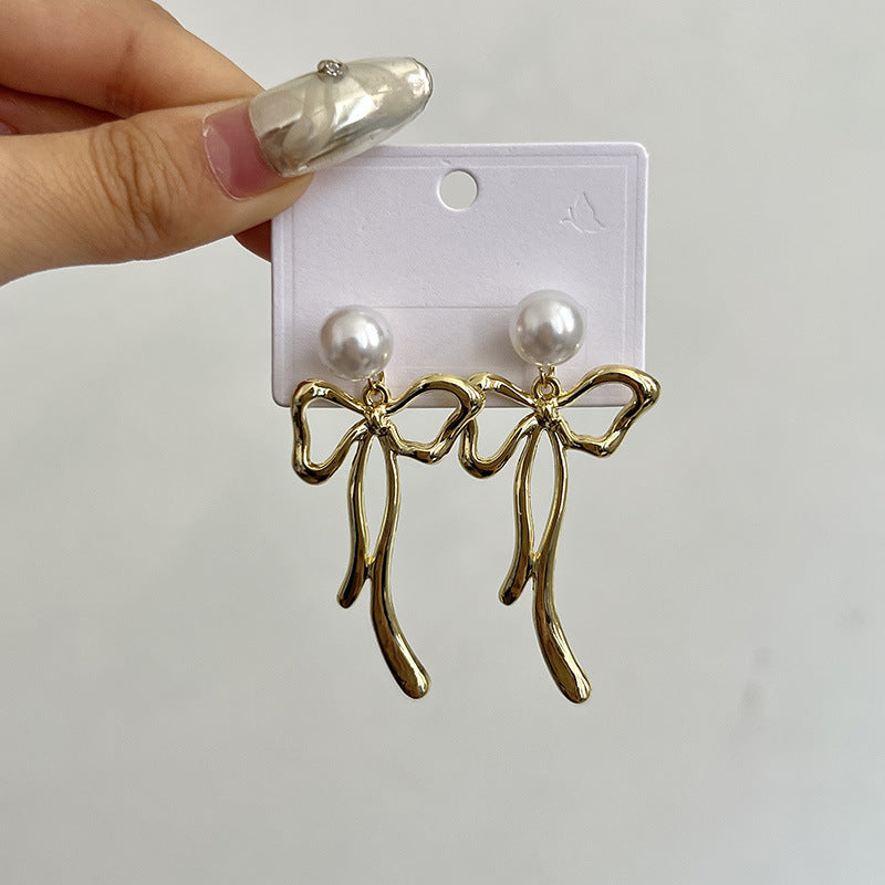 Women's Needle High-grade Pearl Retro Minority Design Earrings