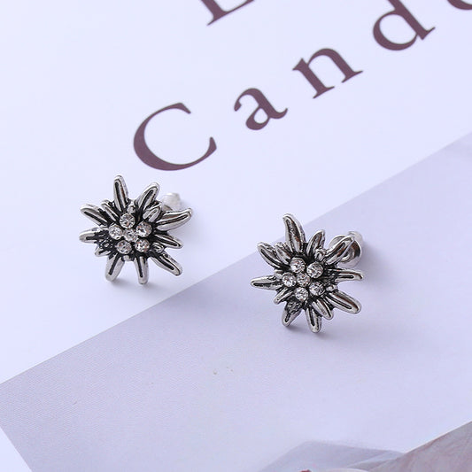 Women's Winter High-grade Edelweiss Vintage Light Luxury Rings