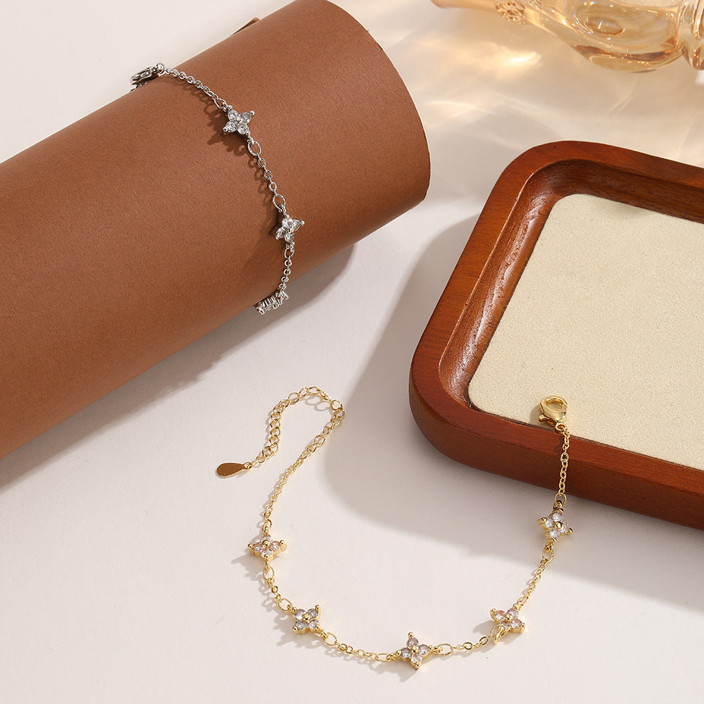Super Flash Clover Zircon Gold Light Luxury Design Adjustable Bracelets