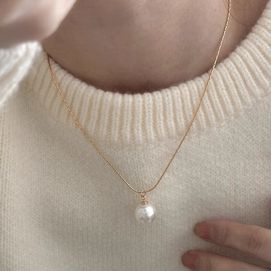 Women's French Fashionable Pearl For Retro High Sense Simple Commute Necklaces