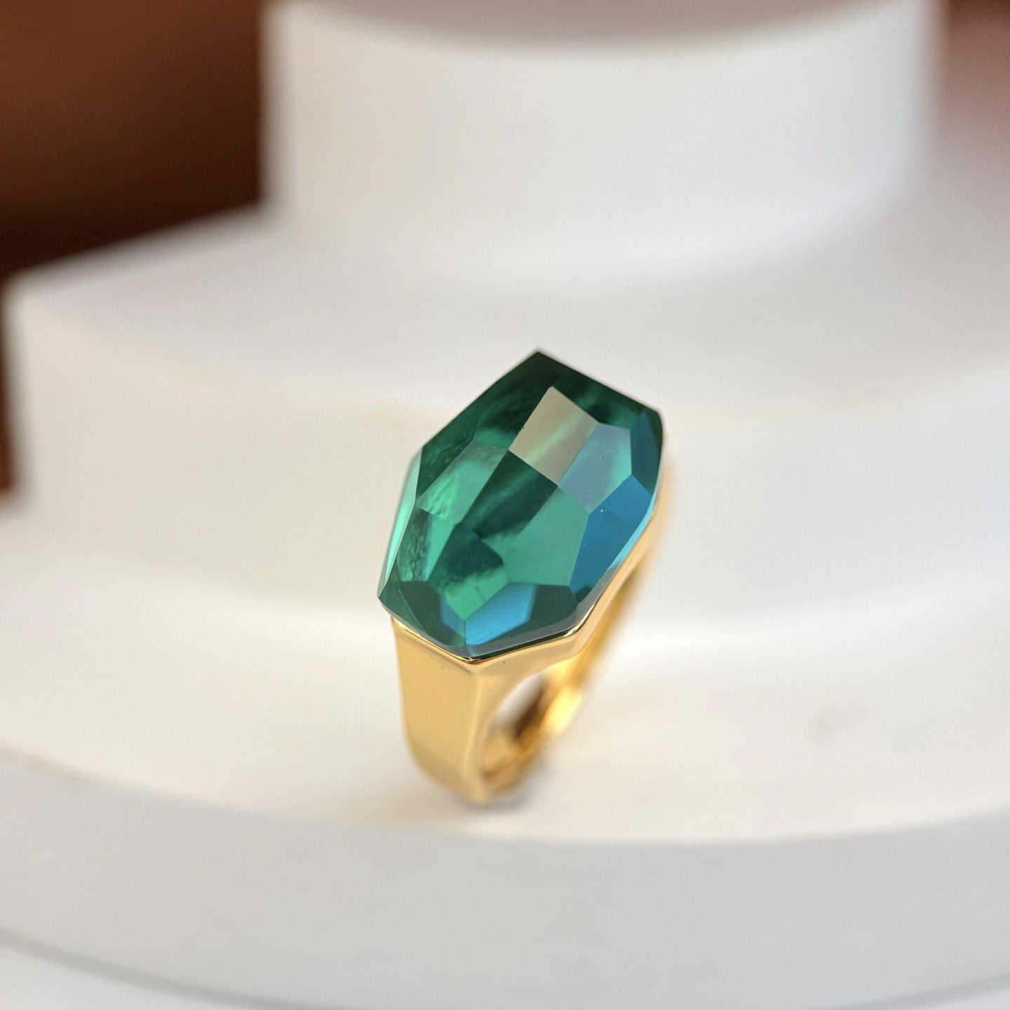 Geometric Cut Crystal Design Full Of Fire Color Craft Stable Ring