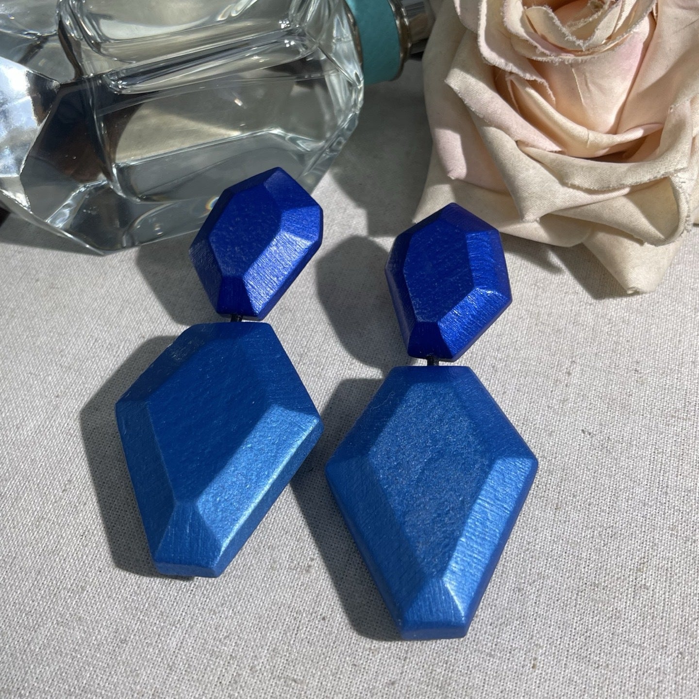 Mi Ebony Colorful Exquisite Ear Clip Niche Personality Earrings