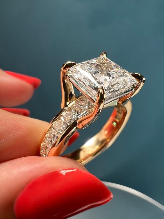 Classic Women's Vintage Simple Exaggerated Unique Ring