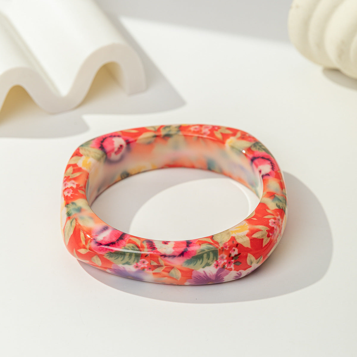 Women's Square Irregular Blooming Pattern Resin Personalized Fashionable Bracelets