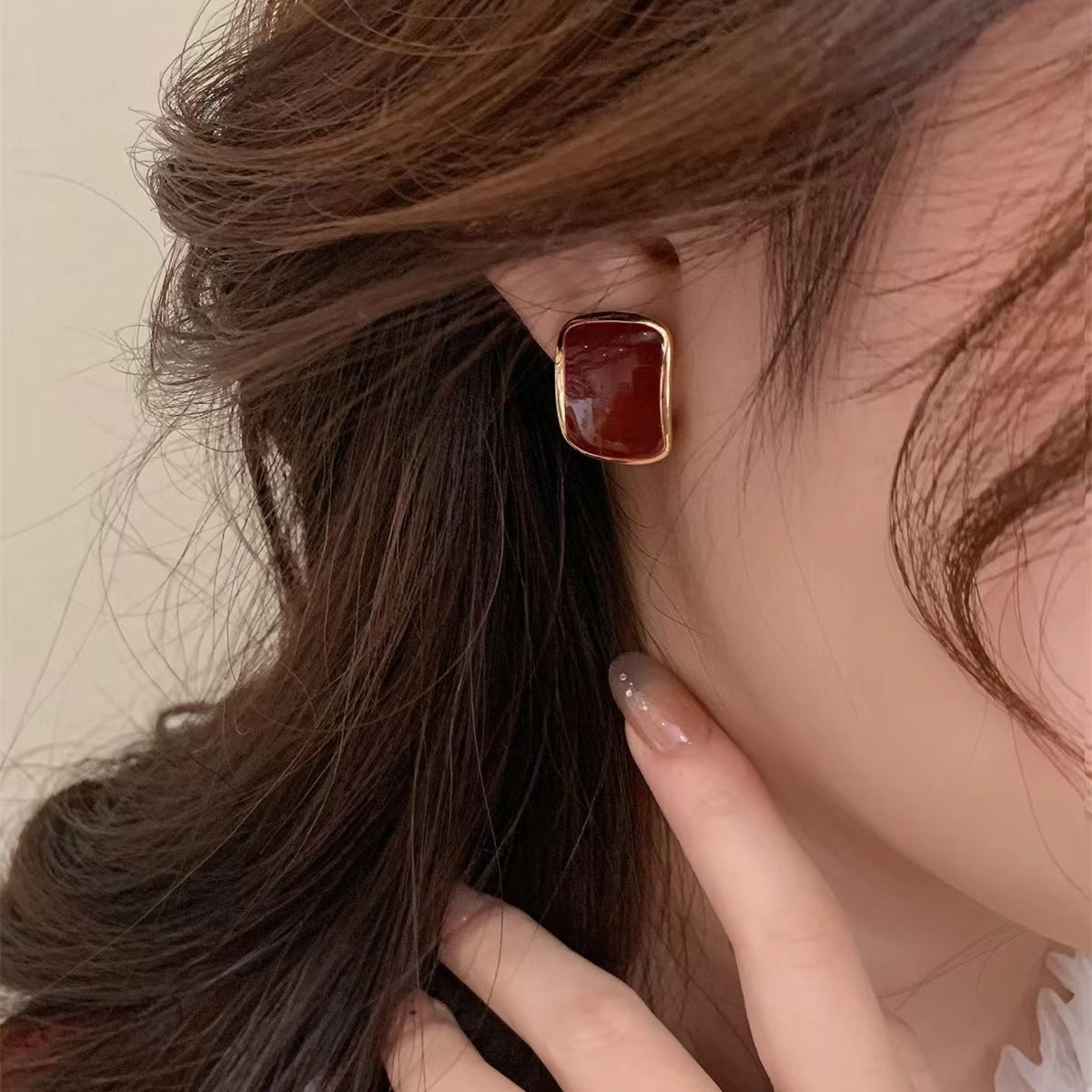 Women's High-grade French Style Temperament Retro Trendy Earrings