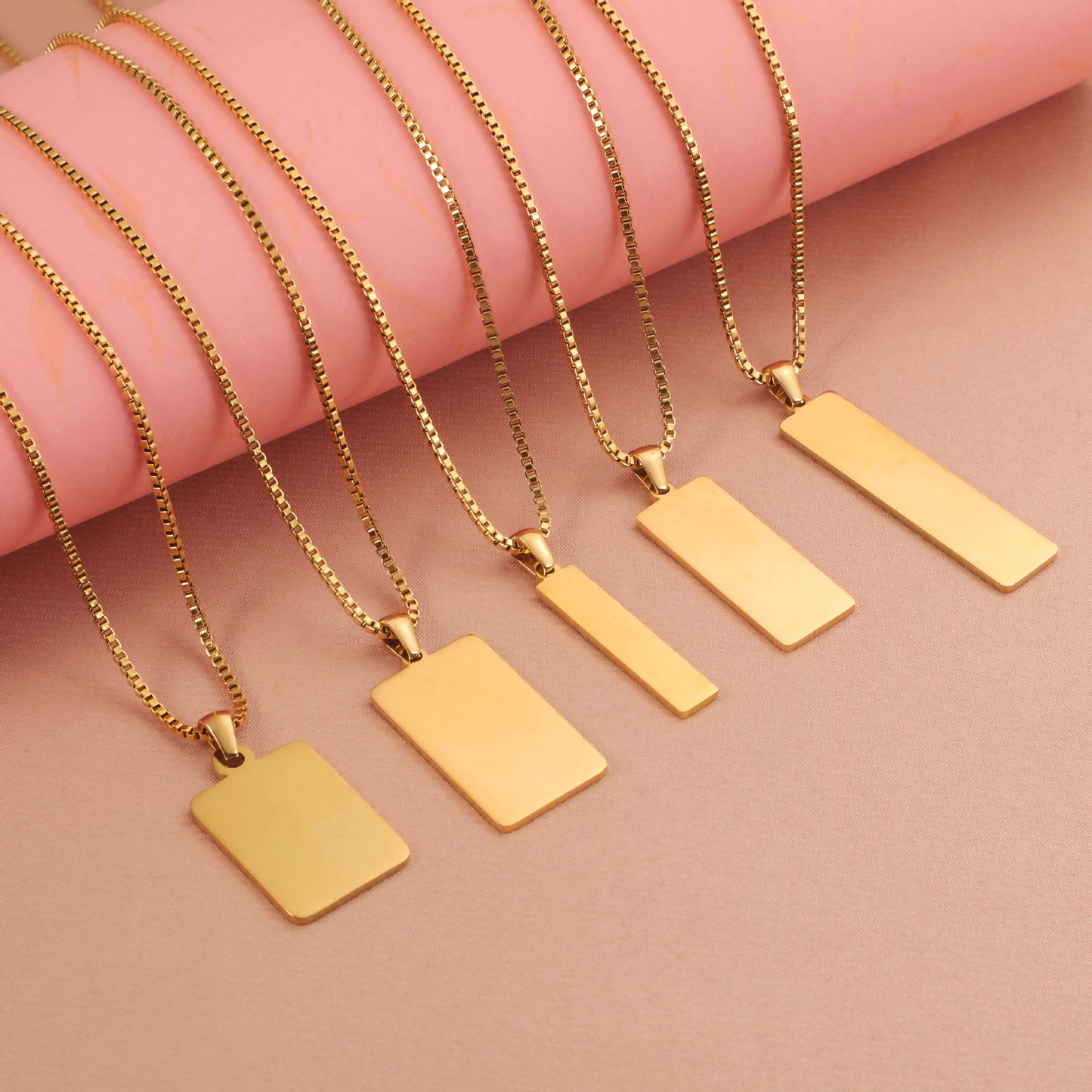 Rectangular Geometric Can Carve Writing Ornament Necklaces