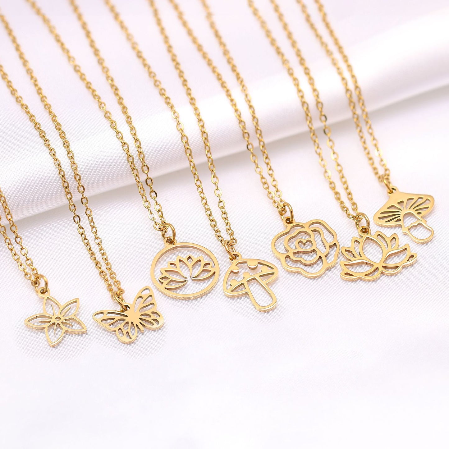 Women's Steel Simple Butterfly Clover Lucky Lotus Mushroom Clavicle Chain Color Necklace