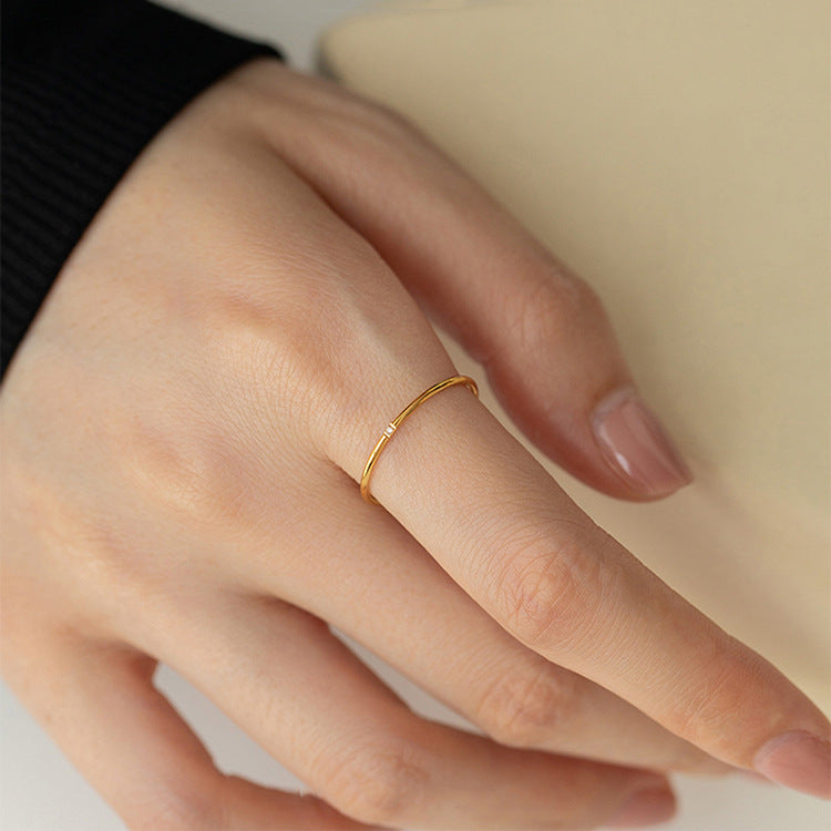 Simple Zircon Titanium Steel Female Cold Rings