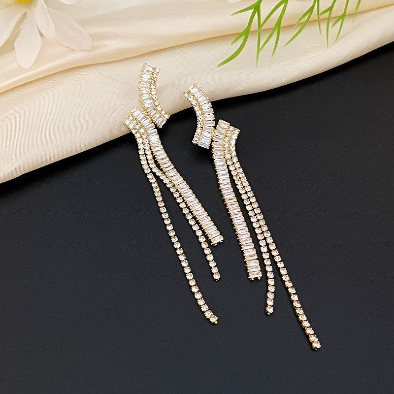 Women's Zircon Long Water Drop Zirconia Light Earrings