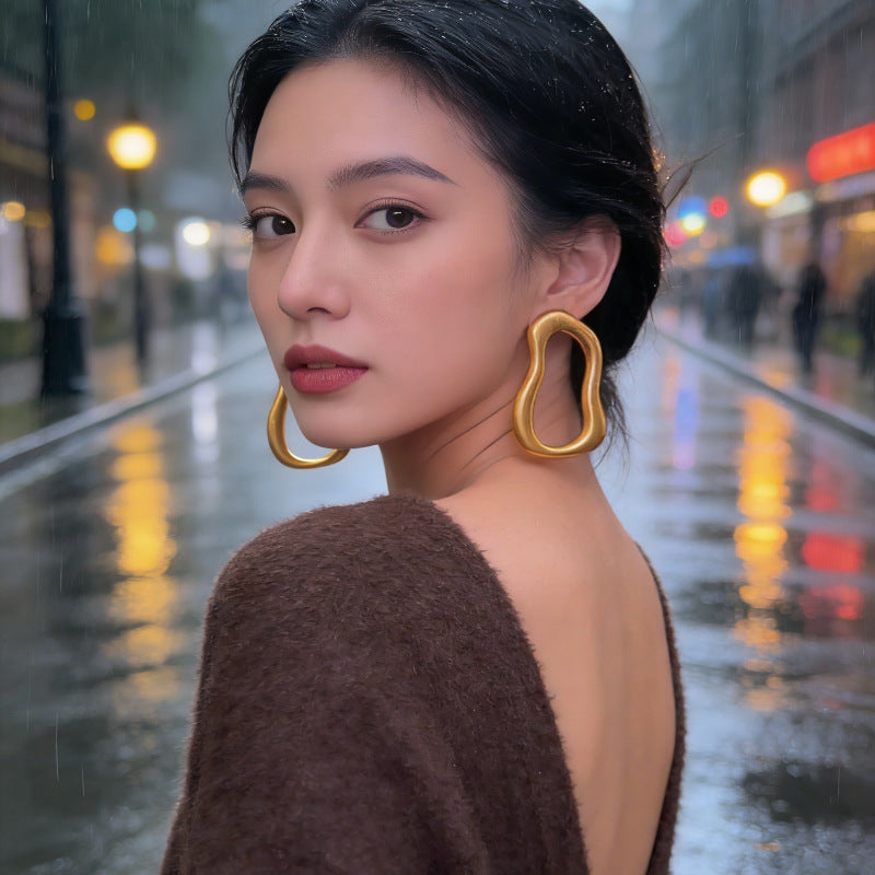 Hollow Personality Eardrops Sweet Cool Hot Earrings