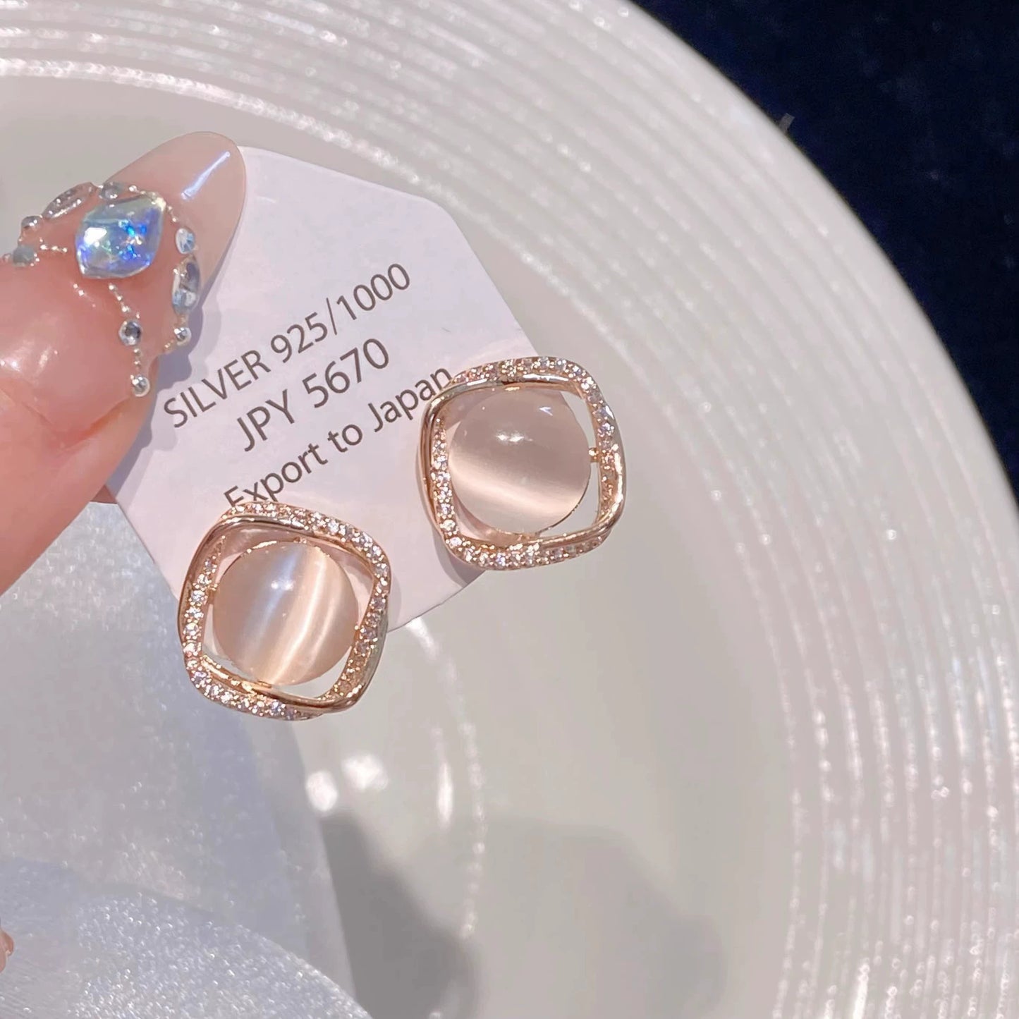 Women's Sier Needle Light Luxury Minority Pearl For Graceful Stud Earrings
