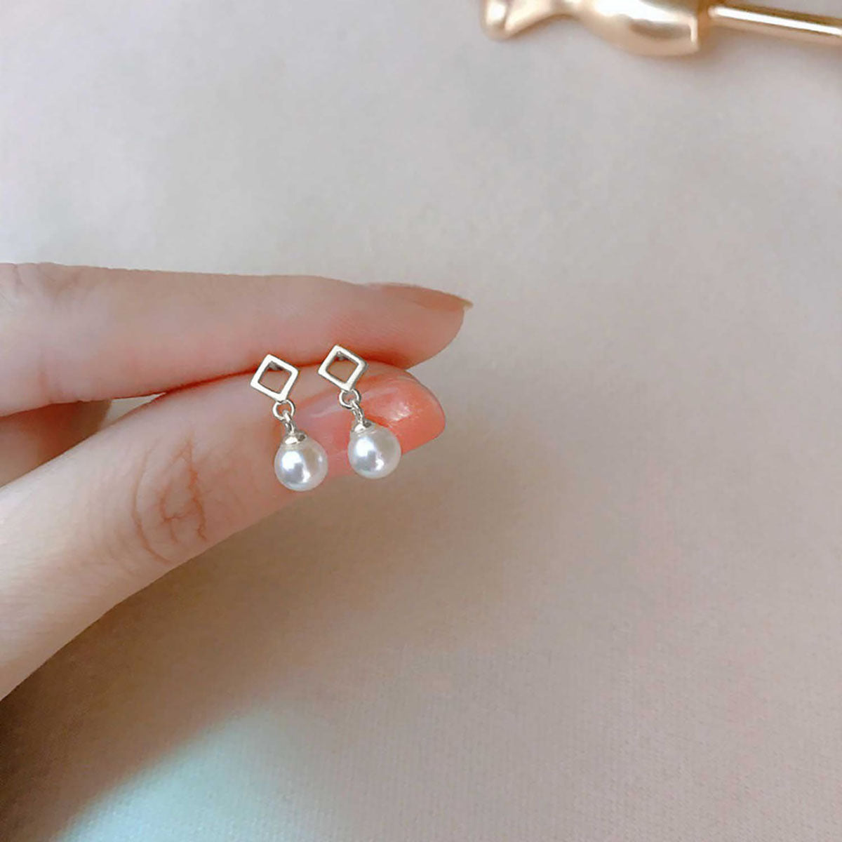 Women's Korean Pearl Rhombus Fashion Exquisite Design Sense Sier Earrings