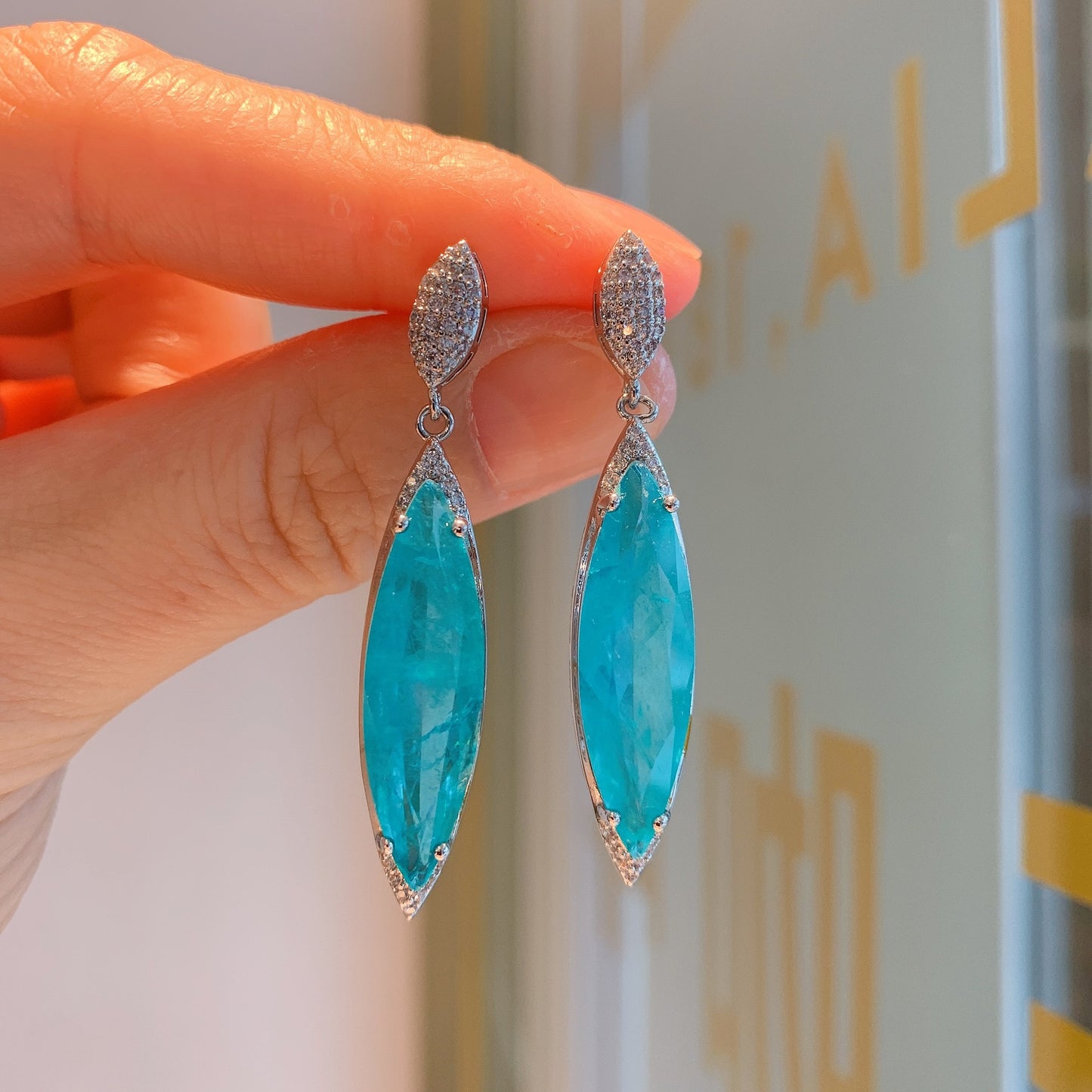 Women's Retro Fashion Style Pa Blue Ear Jewelry Set