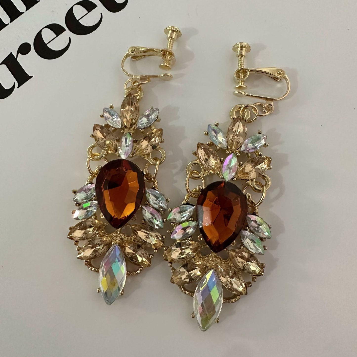 Style Flashing Exaggerated Temperamental Inlaid Rhinestone Special Interest Earrings