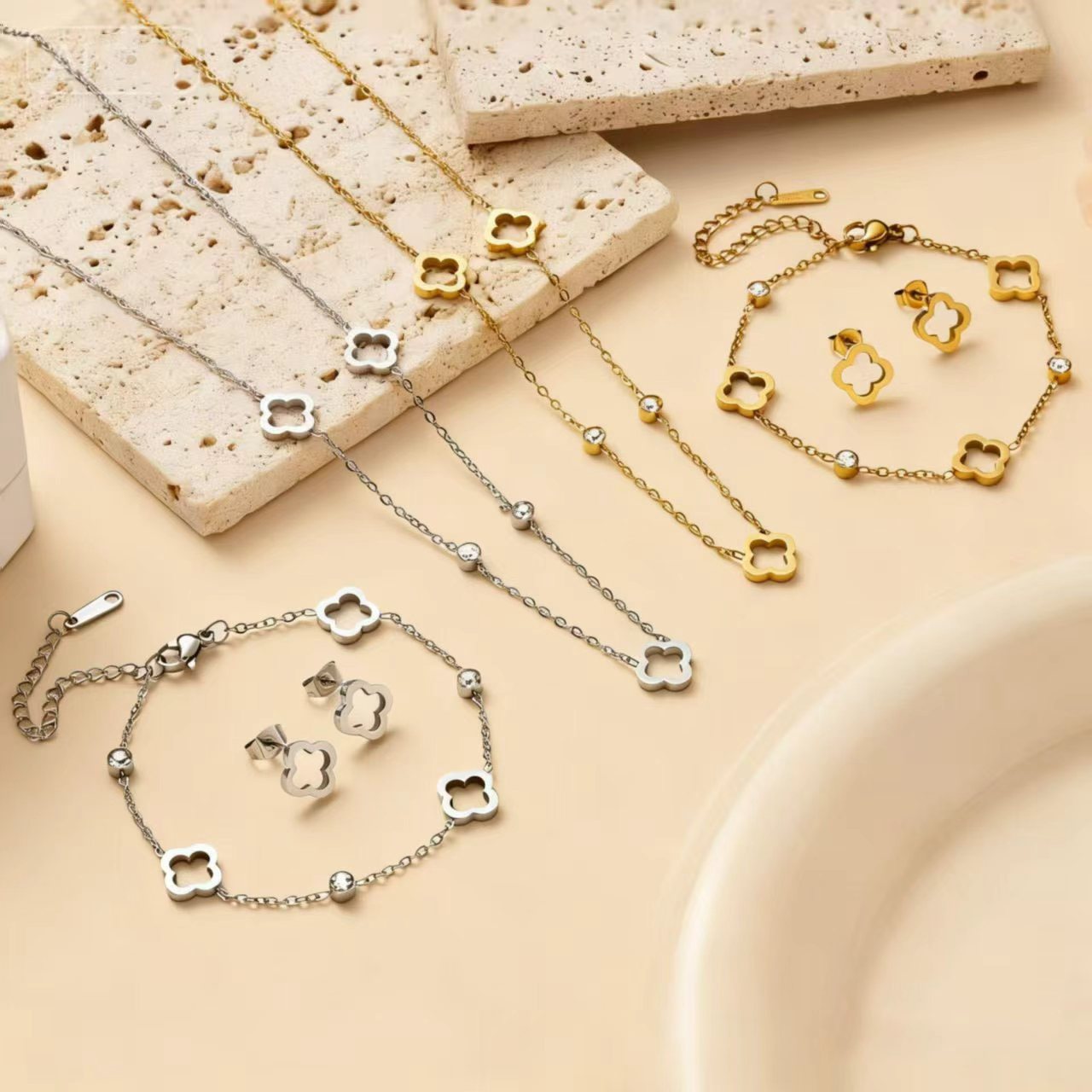 Stainless Steel Clover Flower Hollow Ear Gold Light Necklaces