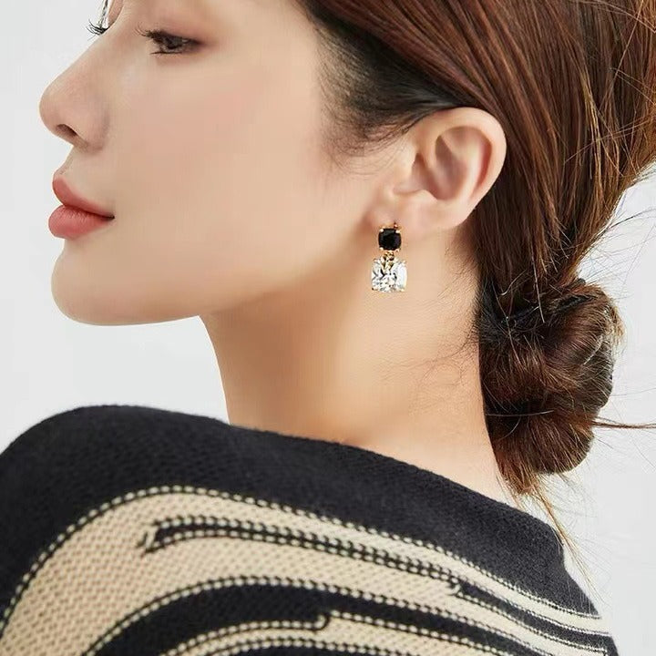 Refined Zircon Super Shiny Trendy Four-leaf Clover Sier Stud Earrings