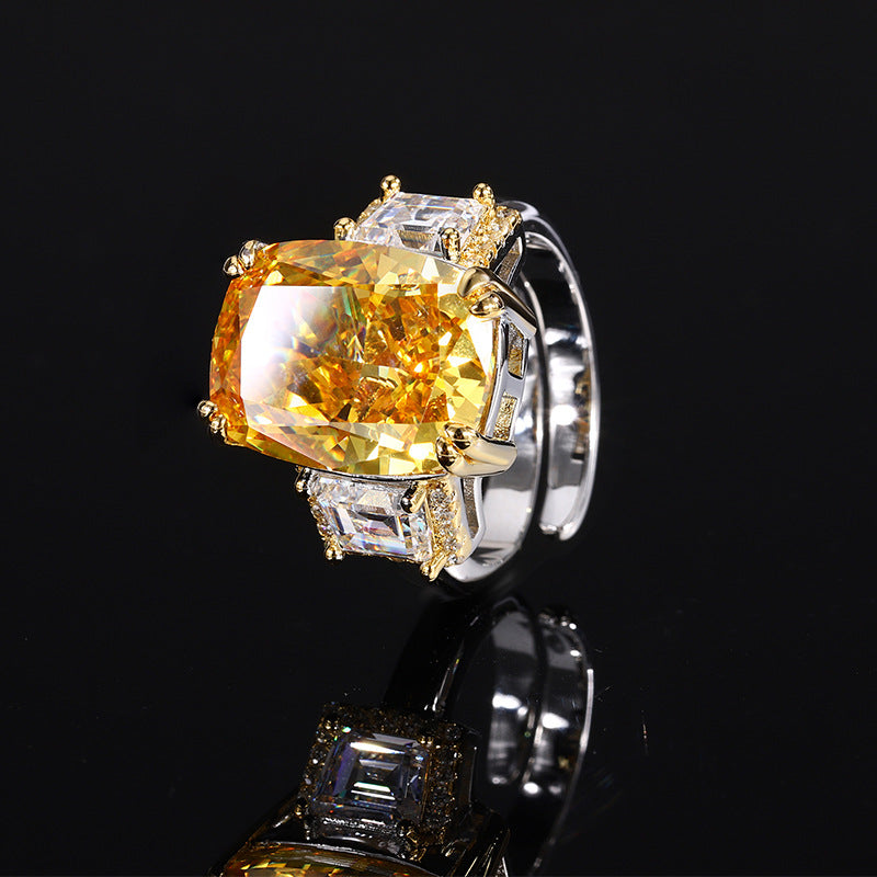 Women's Sole Gold-plated High Carbon Diamond Ice Flower Square Inlaid Rings