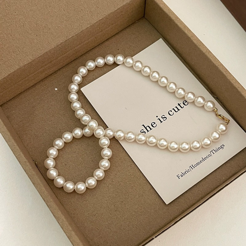 Women's Pearl Ornament Graceful High-grade Vintage Clavicle Necklaces