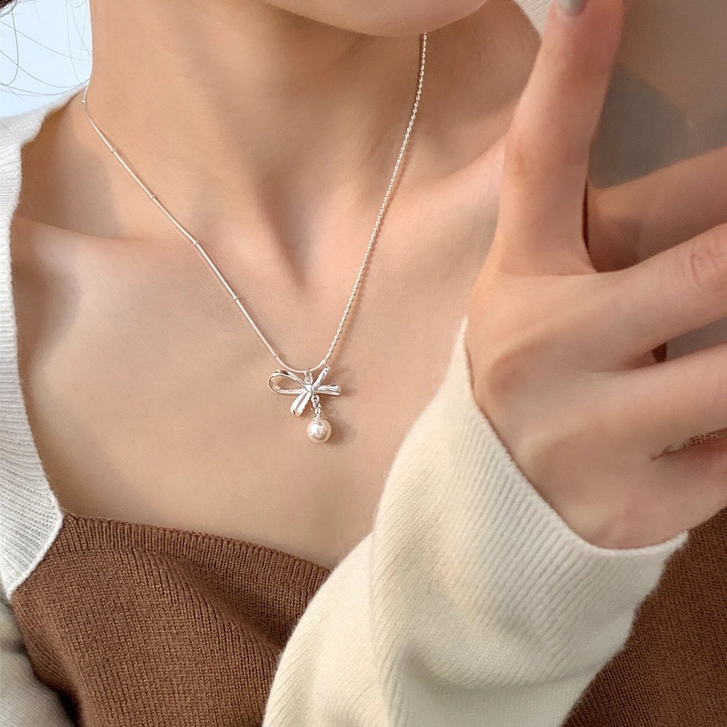 Women's Light Luxury High-grade Design Accessories Clavicle Necklaces