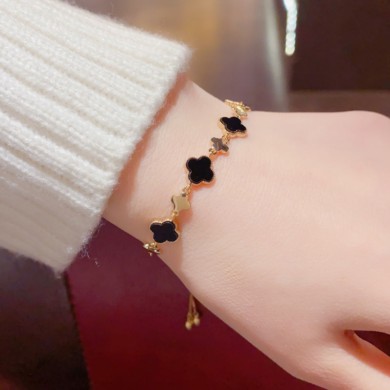 Temperament Entry Lux Four-leaf Flower Female Personality Fresh Bracelets