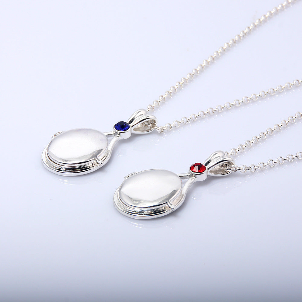 Red Sand Mark Mermaid Shell Eight Color Pendants