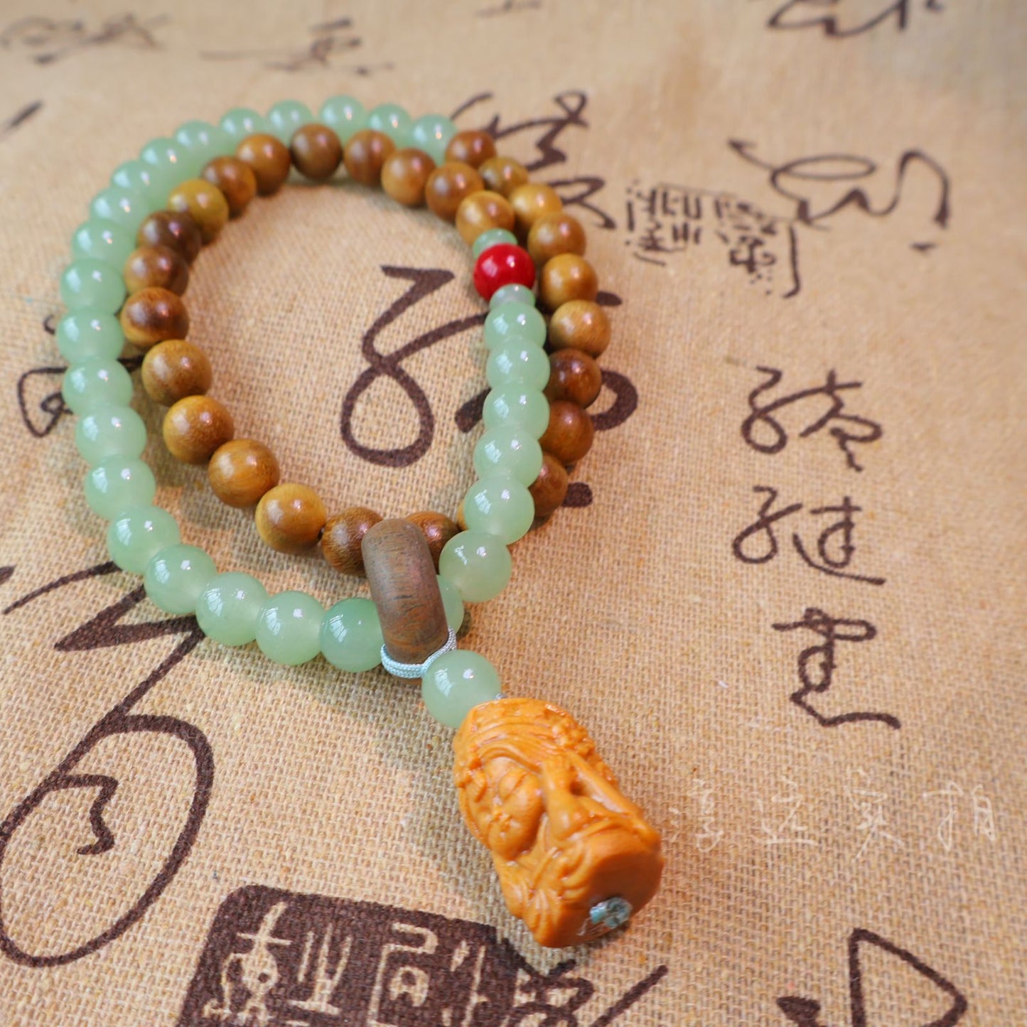 Women's & Men's Circle Green Sandalwood Passion Fruit Seed Forest Chinese Bracelets