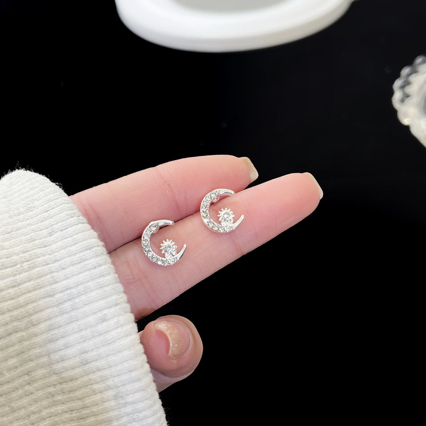 Cool Collection Female Zircon Temperament Live Earrings