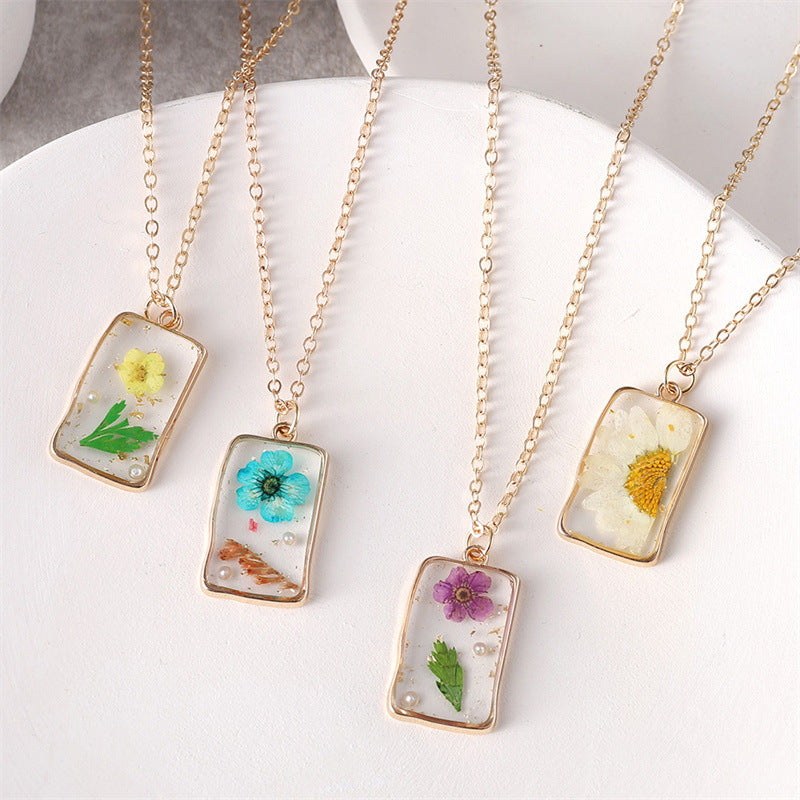 Retro Resin Dried Flower Mori Style Necklaces