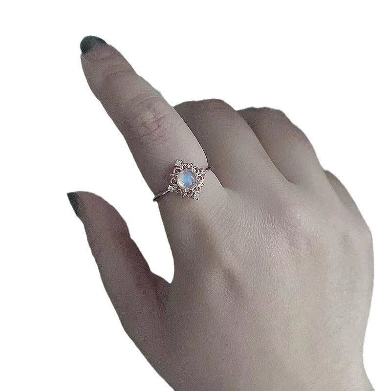 Female Rhombus Lace Vintage Court Style Rings