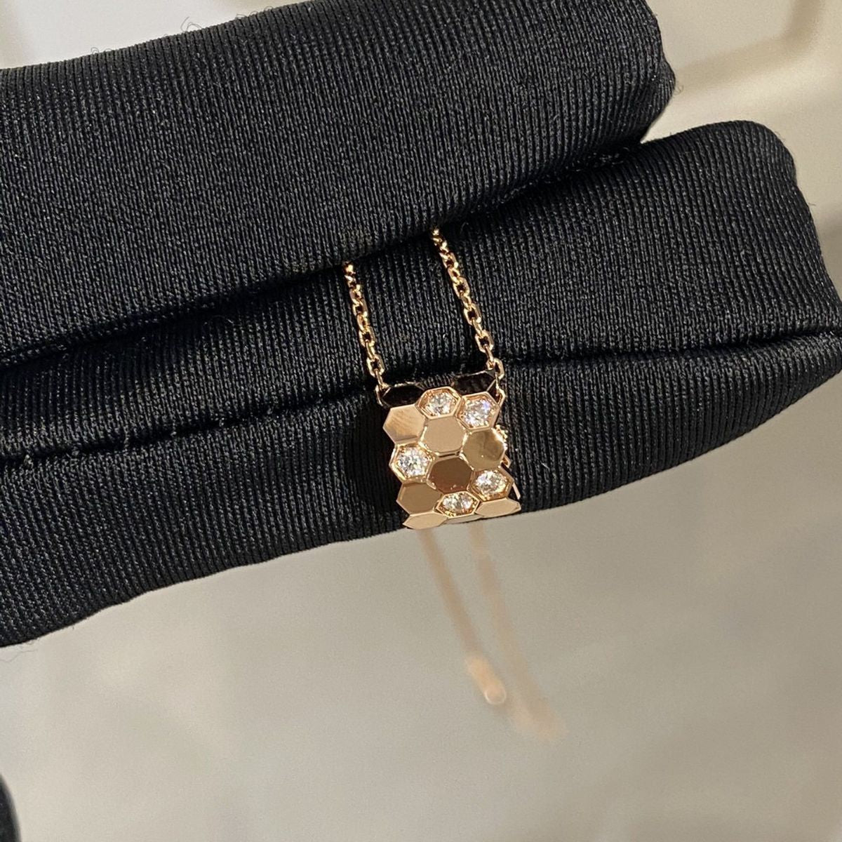 Cutting Version Thick Electroplated Diamond Clavicle Necklaces