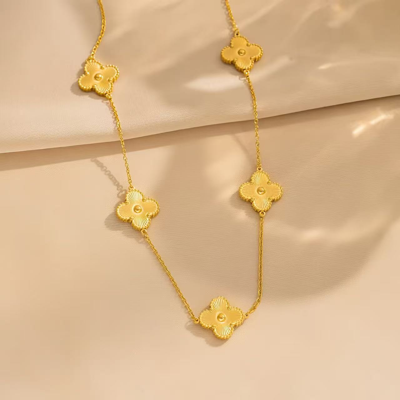 Creative Fashion Slouchy Four-leaf Clover Ear Jewelry Set