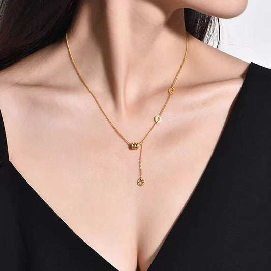 Women's Small Waist Light Luxury Minority Design Fashion Brass Gold-plated Necklaces