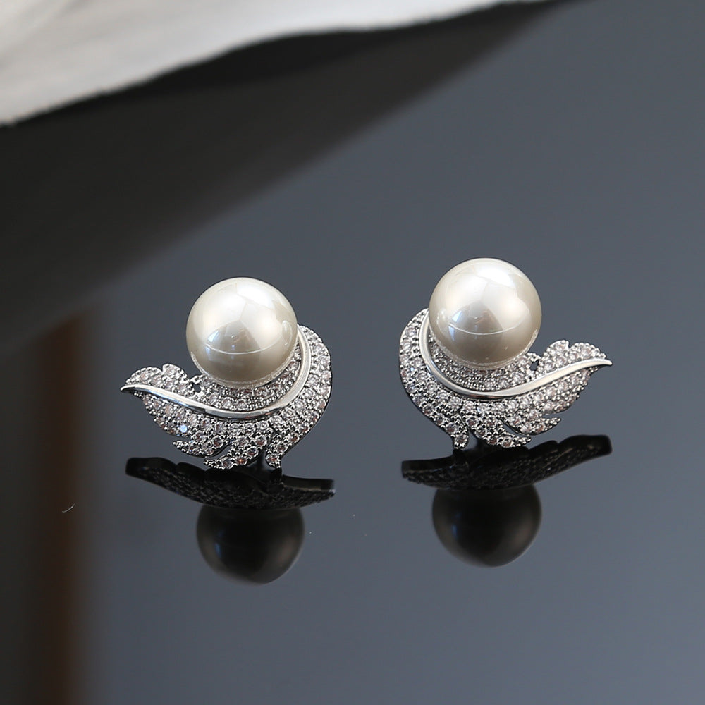 Zircon Feather Pearl High-grade Design Light Earrings