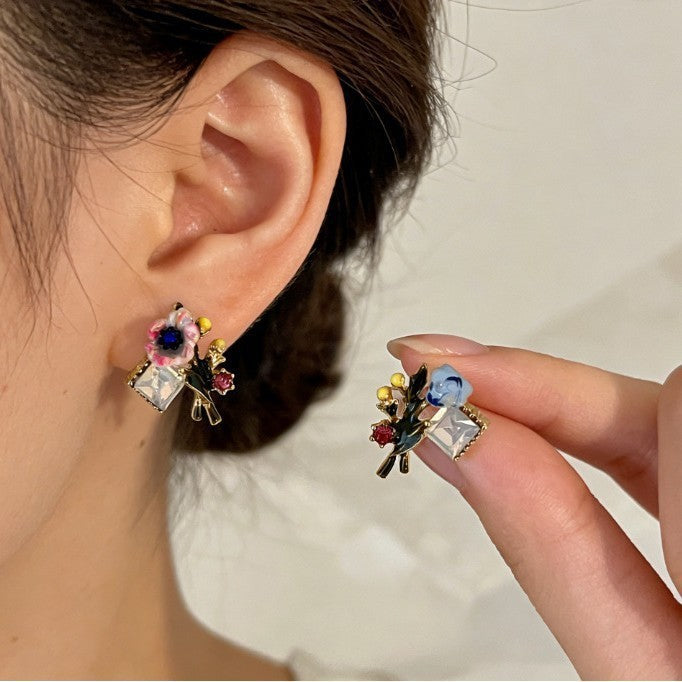 Sier Needle Resin Flower Tassel Mori Stud Earrings