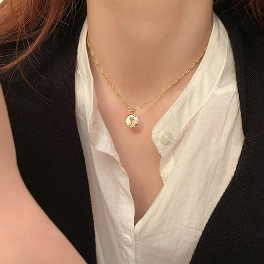 Women's Oil For Vintage Court Style Light Necklaces