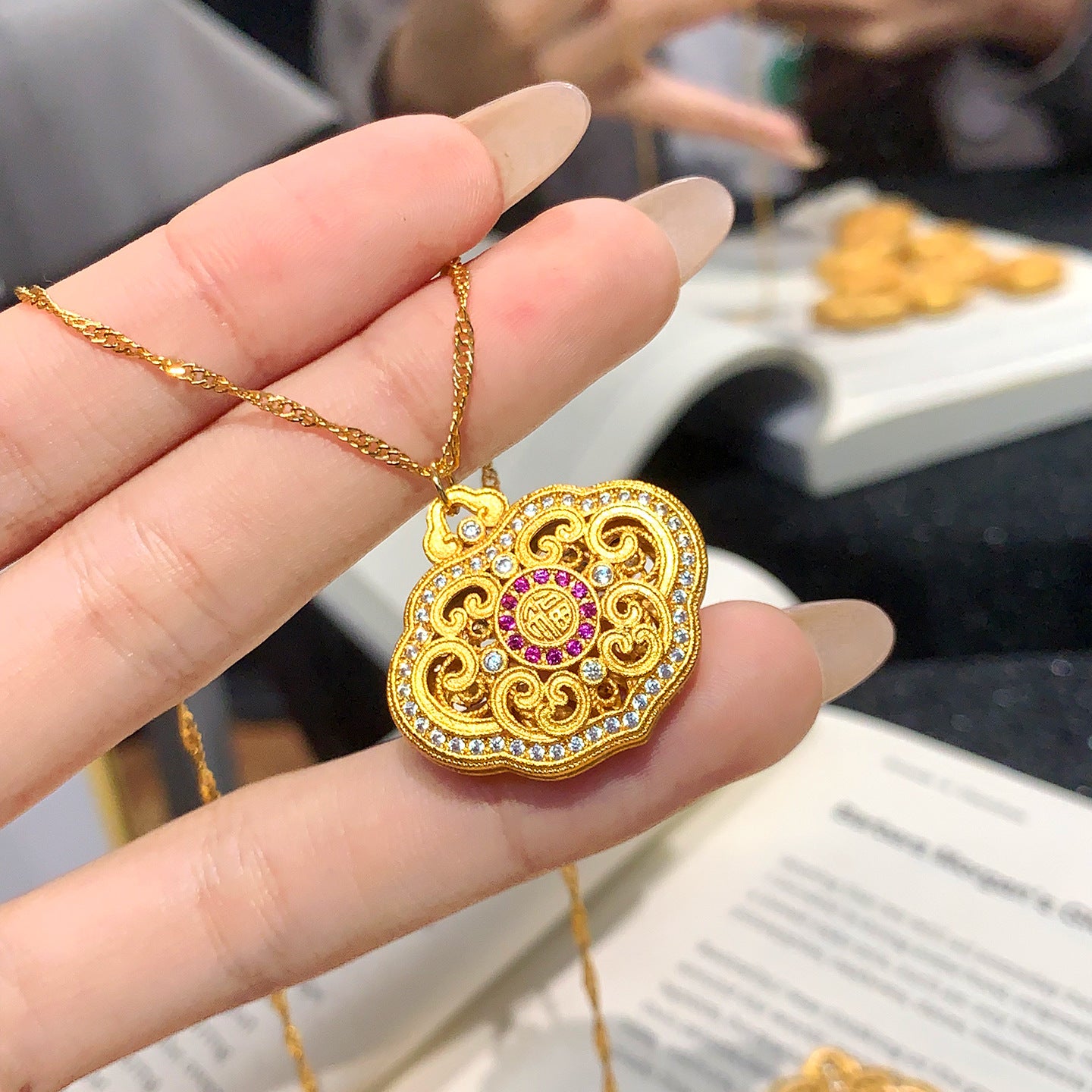 Of Good Ancient Style High-grade Vintage Necklaces
