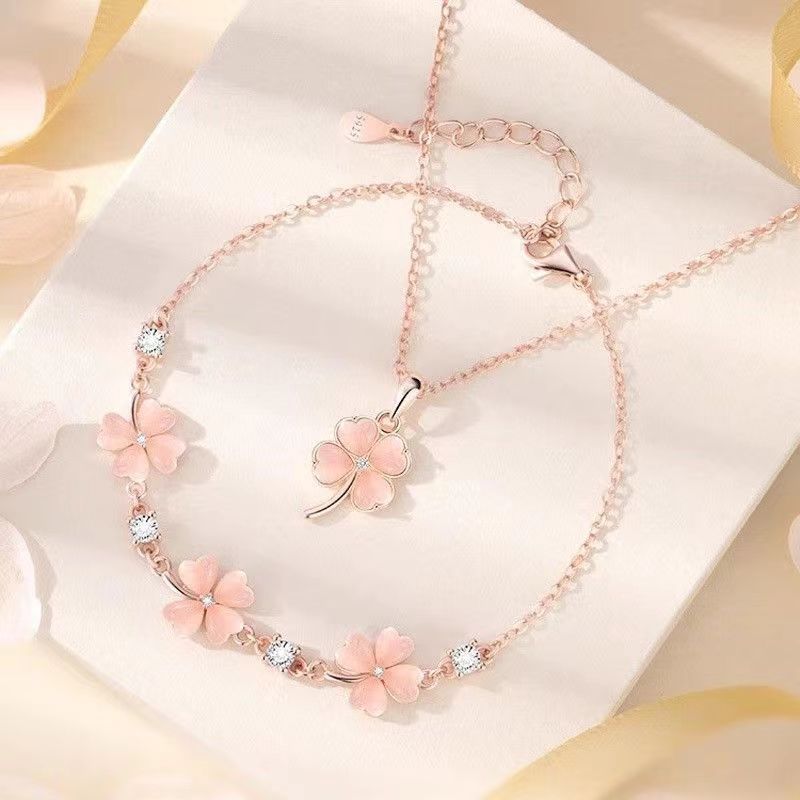 Four-leaf Clover Opal Pink Diamond Flower Fashion Bracelets