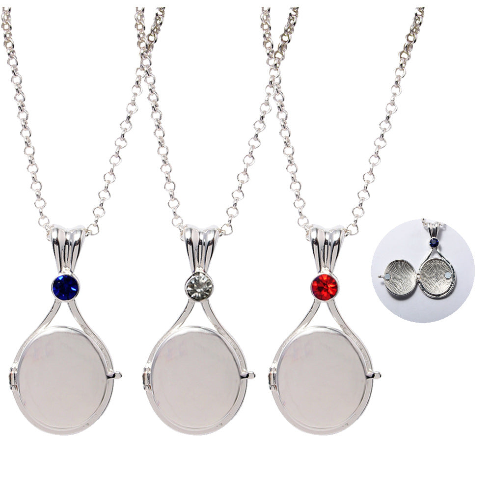 Red Sand Mark Mermaid Shell Eight Color Pendants