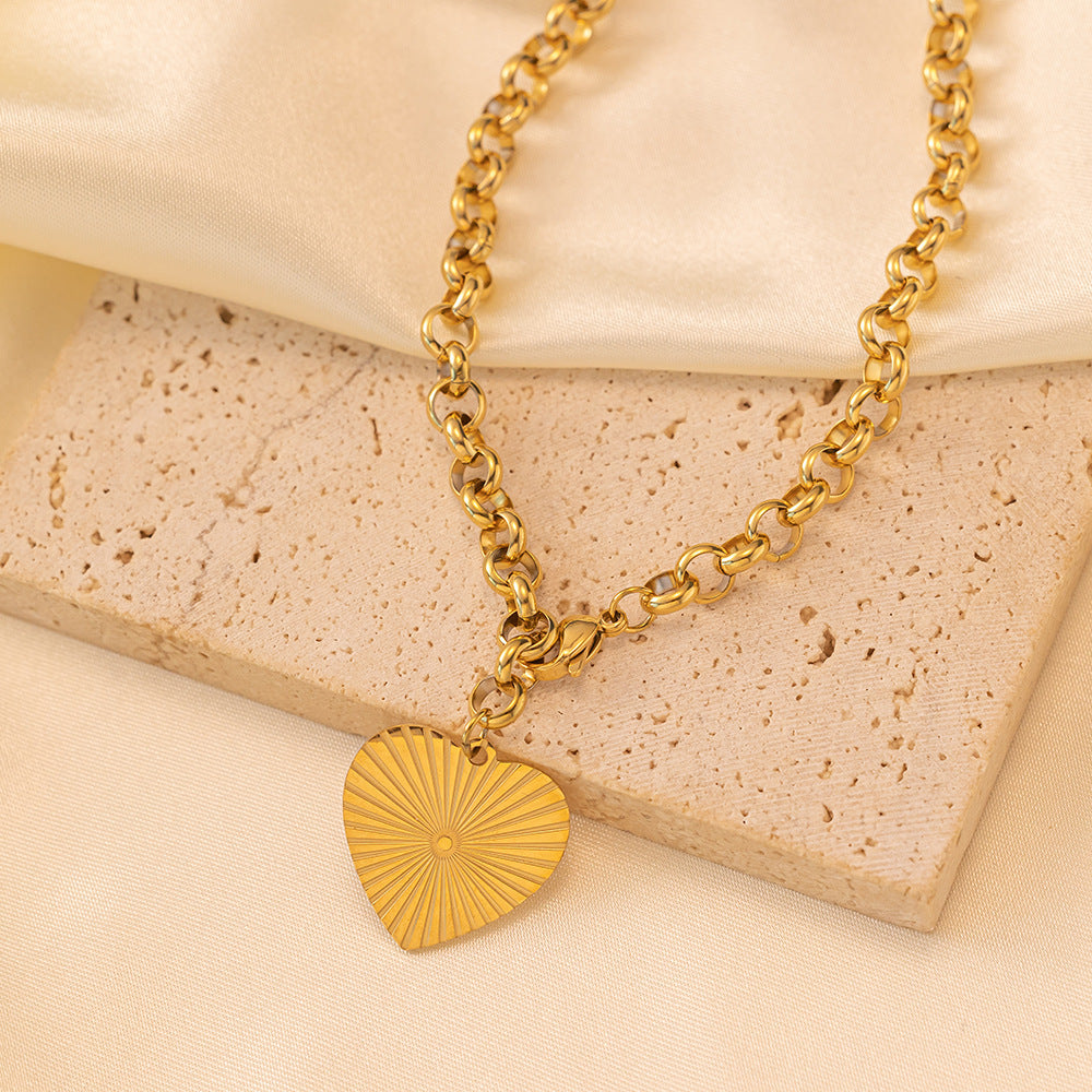 Women's Heart-shaped Stainless Steel For High-grade Golden Peach Heart Necklaces