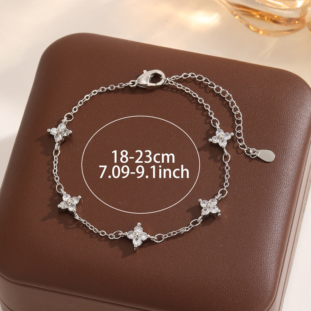 Super Flash Clover Zircon Gold Light Luxury Design Adjustable Bracelets