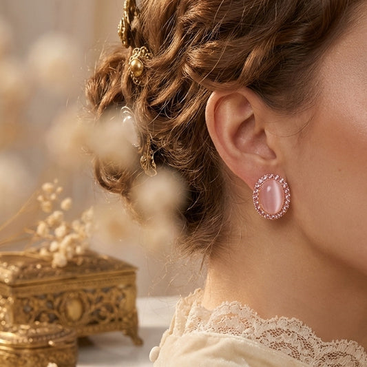 Light Luxury French Elegant Retro Commuter Gentle Niche Fashionable Stud Earrings