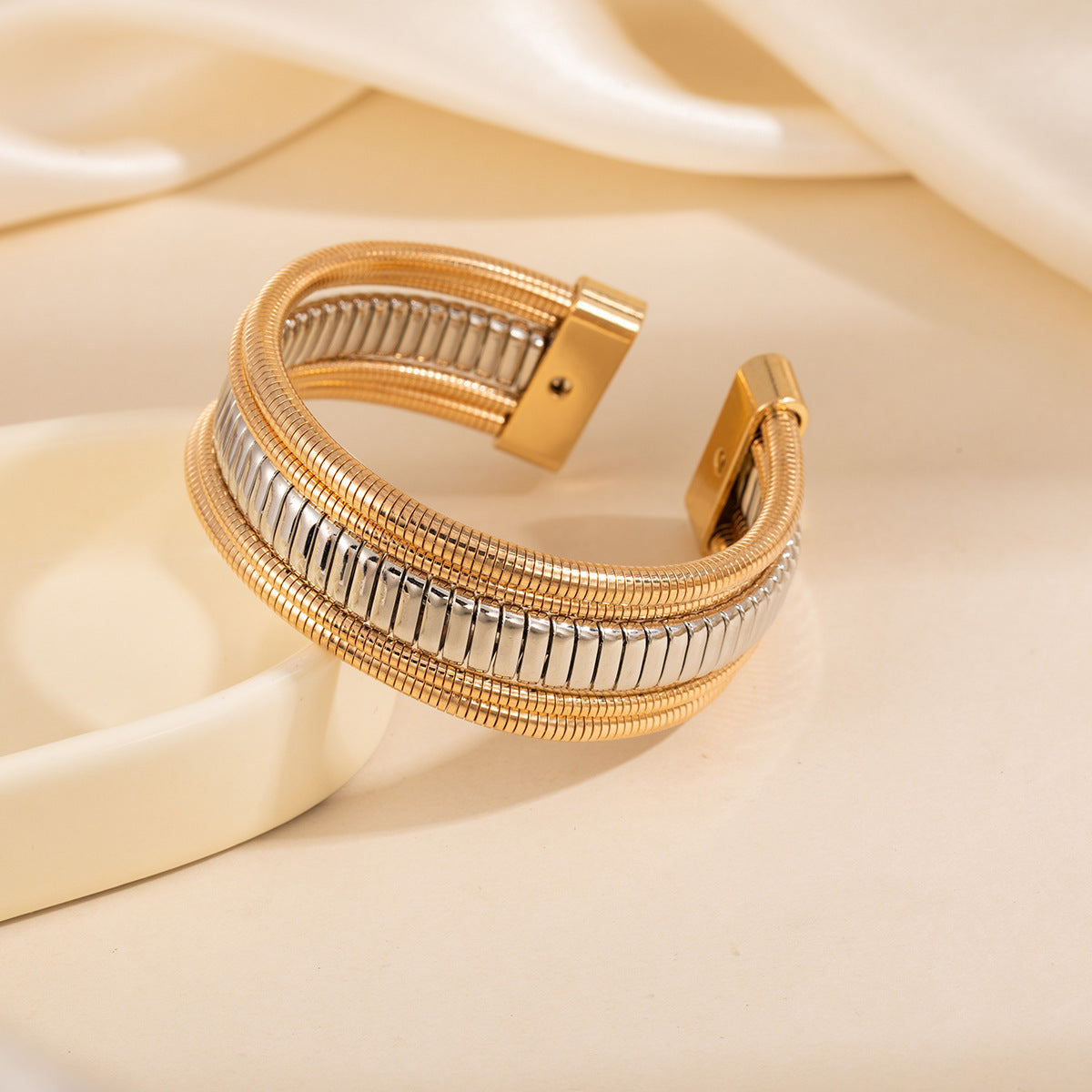 Women's Open-ended Exaggerated Personalized Winding Vertical Stripes Elastic Refreshing Bracelets