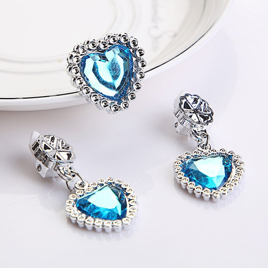Children's Aisha Peach Heart Diamond Like It Ear Clip