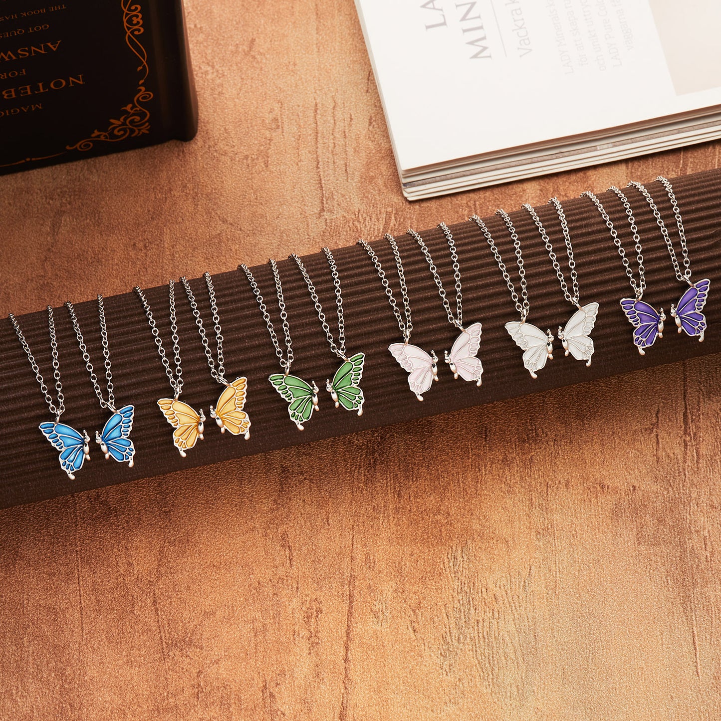 Butterfly Two-piece Paper Card Set Girlfriends Graduation Necklaces