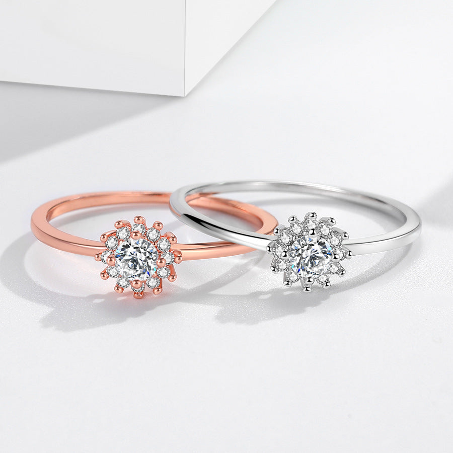 Women's Little Flower Points Imitation Diamond Delicate Rings